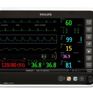 Philips Efficia CM150 Patientenmonitor wird im Demomodus betrieben. Man sieht alle möglichen Vitalparameter (Blutdruck, Sauerstoffsättigung (pO2), Herzfrequenz etc. Die aktuellen Messwerte werden mit großen Zahlen dargestellt, zudem sind die Messkurven sichtbar.