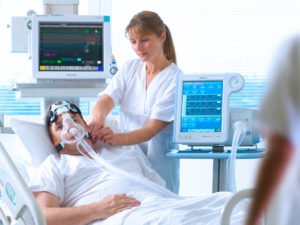 NIV-Workshop zum Thema Philips Respironics V60 PLUS, Philips Respironics V680 und NIV-Beatmungsmasken.